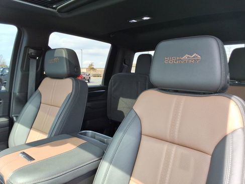 Certified 2024 Chevrolet Silverado 3500 High Country w/ Technology Package image 25