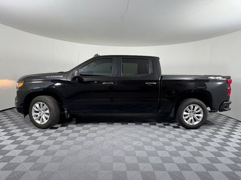 Used 2022 Chevrolet Silverado 1500 Custom AWD/4WD image 12