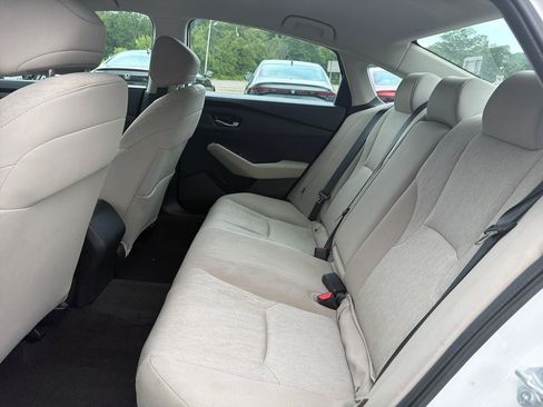 Used 2023 Honda Accord LX image 19