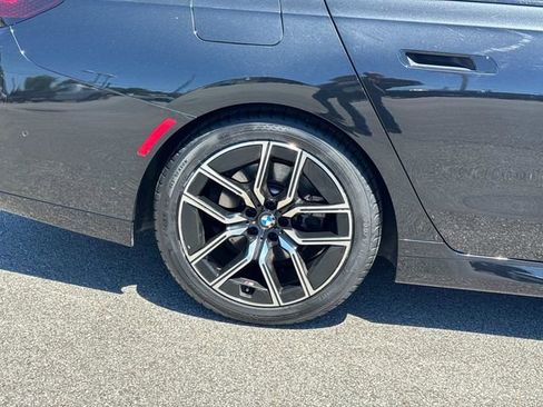 Used 2025 BMW 740i xDrive AWD/4WD image 11