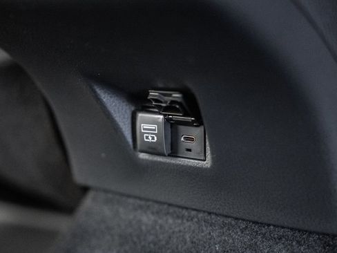 New 2026 Toyota Camry SE FWD image 31