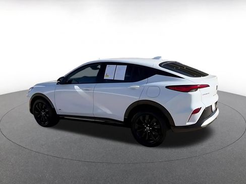 Used 2025 Buick Envista Sport Touring image 12