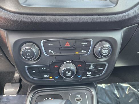 Certified 2018 Jeep Compass Trailhawk w/ Navigation Group image 13