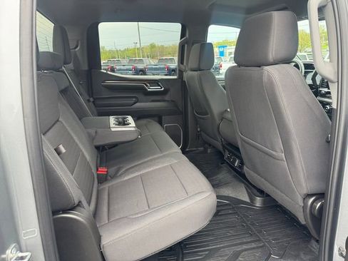 Used 2023 GMC Sierra 1500 Elevation w/ LPO, Elevation Black Package AWD/4WD image 18