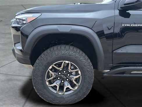 New 2026 Chevrolet Colorado ZR2 w/ Technology Package image 24