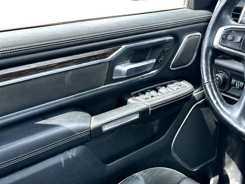 Used 2019 RAM 1500 Laramie AWD/4WD image 26