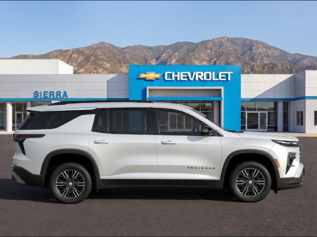 New 2027 Chevrolet Traverse LT FWD image 3