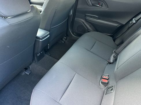 Used 2026 Toyota Prius Plug-In Hybrid image 13