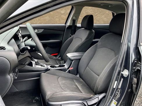 Used 2020 Kia Forte LXS image 21