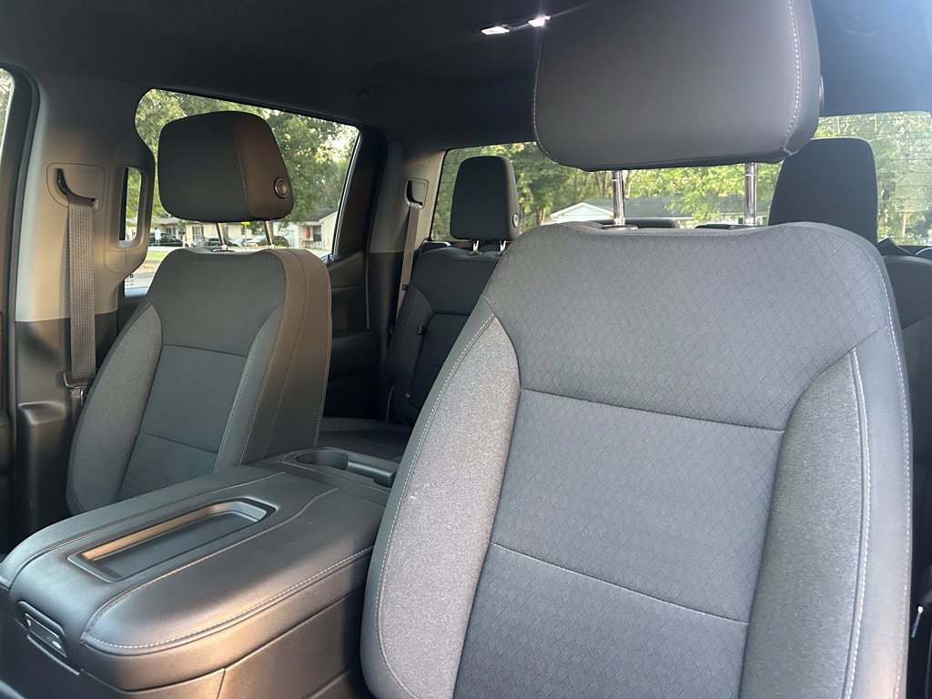 Used 2021 Chevrolet Silverado 1500 RST w/ Redline Edition AWD/4WD image 11