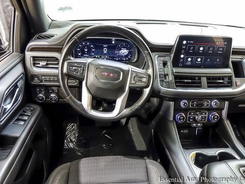 Certified 2022 GMC Yukon SLE AWD/4WD image 3