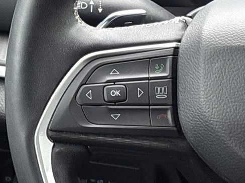 Certified 2023 Jeep Grand Cherokee Altitude AWD/4WD image 19