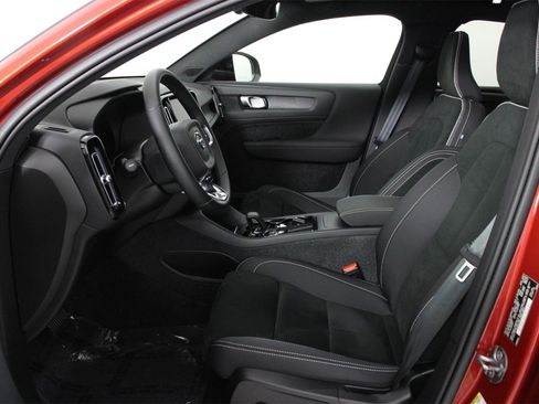 Certified 2023 Volvo C40 P8 Recharge Plus w/ Climate Package image 29