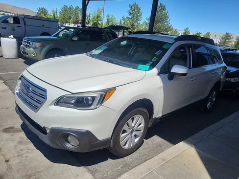 Used 2017 Subaru Outback 2.5i Premium AWD/4WD image 6