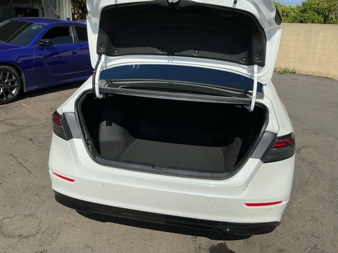 Used 2024 Honda Accord EX-L image 26