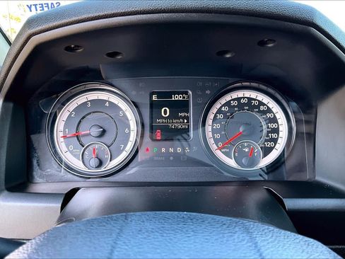 Used 2022 RAM 1500 Classic SLT RWD image 48