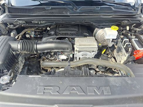 Certified 2024 RAM 1500 Limited image 28