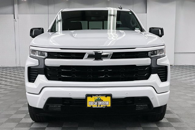 Used 2025 Chevrolet Silverado 1500 RST AWD/4WD image 4