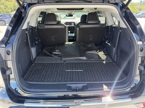 Used 2021 Toyota Highlander Platinum AWD/4WD image 9