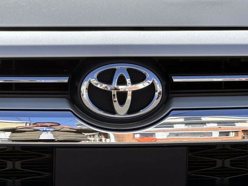 Used 2023 Toyota 4Runner Limited image 9