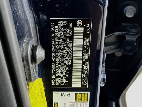Used 2019 Toyota Corolla XSE FWD image 40