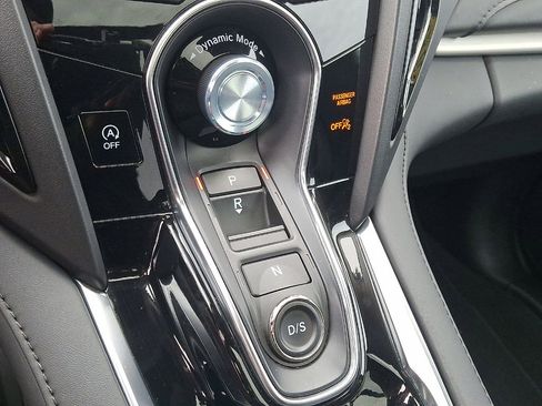 Used 2023 Acura RDX SH-AWD image 12