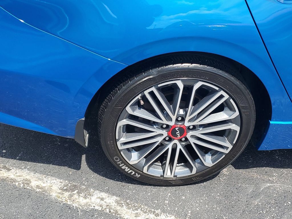 Used 2023 Kia Forte GT FWD image 5