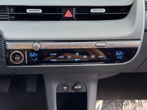 Used 2024 Hyundai Ioniq 5 SE image 26