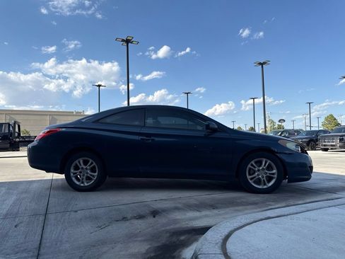 Used 2004 Toyota Solara SE FWD image 3