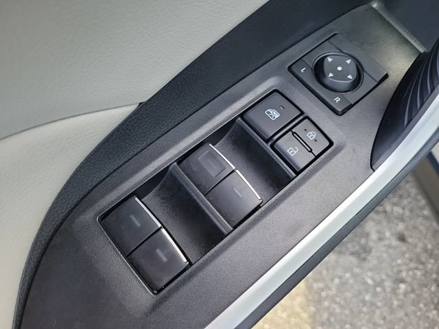 Used 2025 Toyota RAV4 XLE w/ Convenience Package FWD image 16