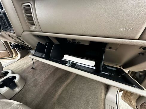 Used 2005 GMC Sierra 1500 SLE w/ Off-Road Package image 47