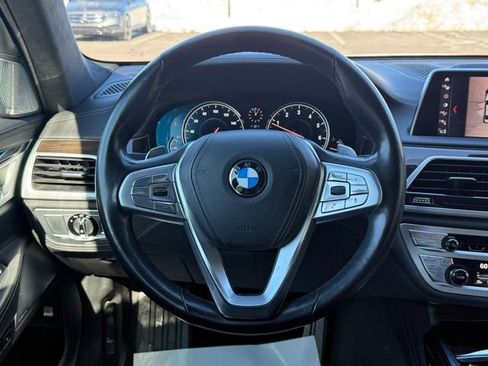 Used 2019 BMW 750i xDrive w/ Executive Package image 43