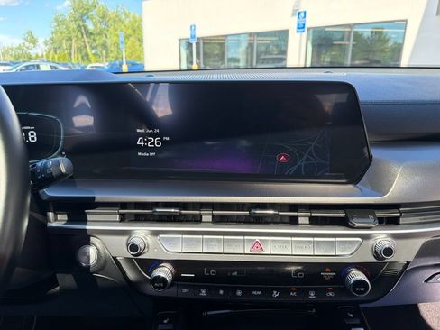 Certified 2024 Kia Telluride S w/ S Sunroof Package AWD/4WD image 26