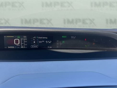 Used 2018 Toyota Prius Three image 21