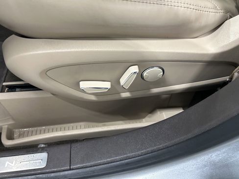 Certified 2022 Lincoln Nautilus Reserve image 11