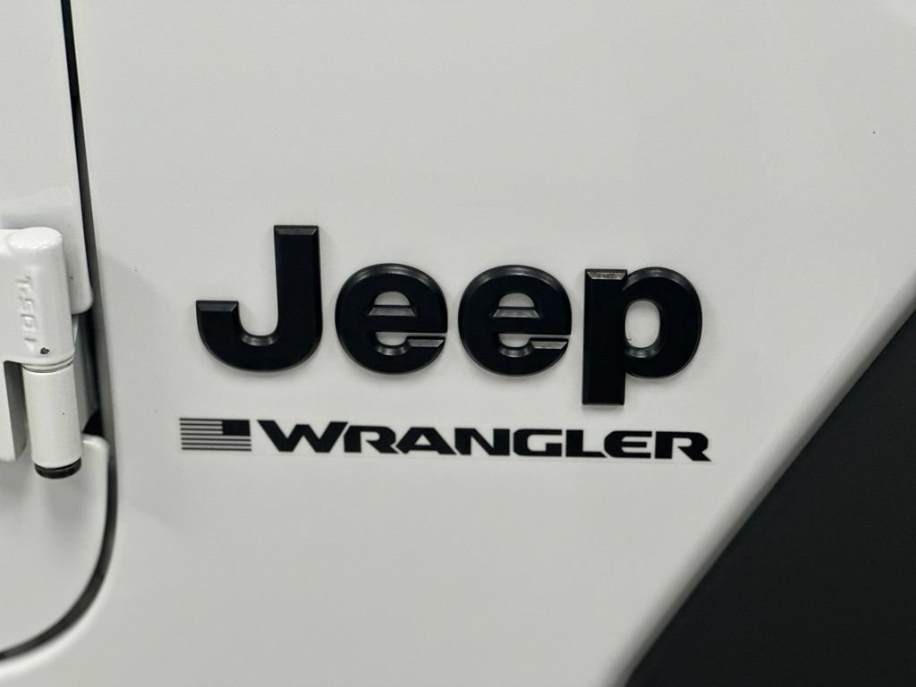 Used 2025 Jeep Wrangler Unlimited Sport AWD/4WD image 21