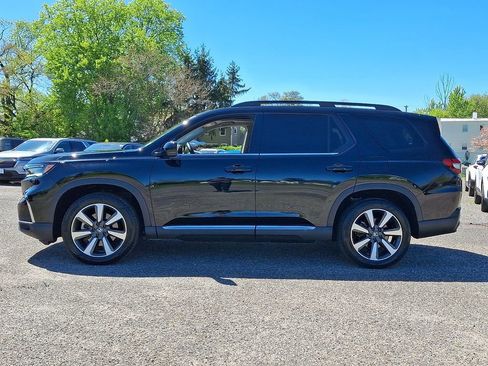 Used 2023 Honda Pilot Elite image 4