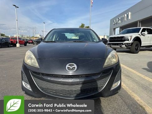 Used 2011 MAZDA MAZDA3 s Grand Touring w/ Tech Pkg FWD image 2
