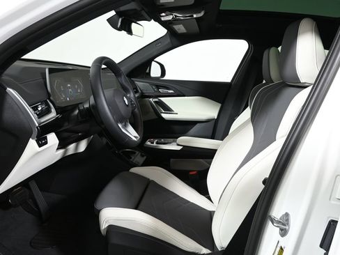 New 2026 BMW X2 xDrive28i w/ Convenience Package AWD/4WD image 3