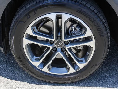 Used 2025 Audi Q5 Premium w/ Convenience Package AWD/4WD image 9