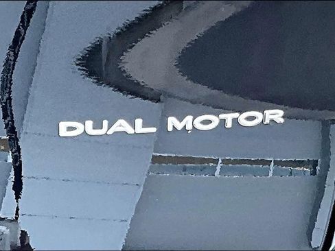 Used 2023 Tesla Model Y Long Range AWD/4WD image 7