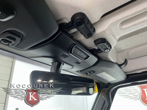 Used 2021 Jeep Wrangler Unlimited Rubicon w/ Uconnect 4C Nav & Sound Group image 18