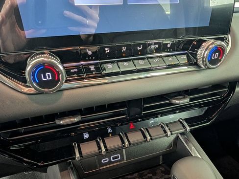 New 2026 GMC Canyon Elevation w/ Convenience Package image 22