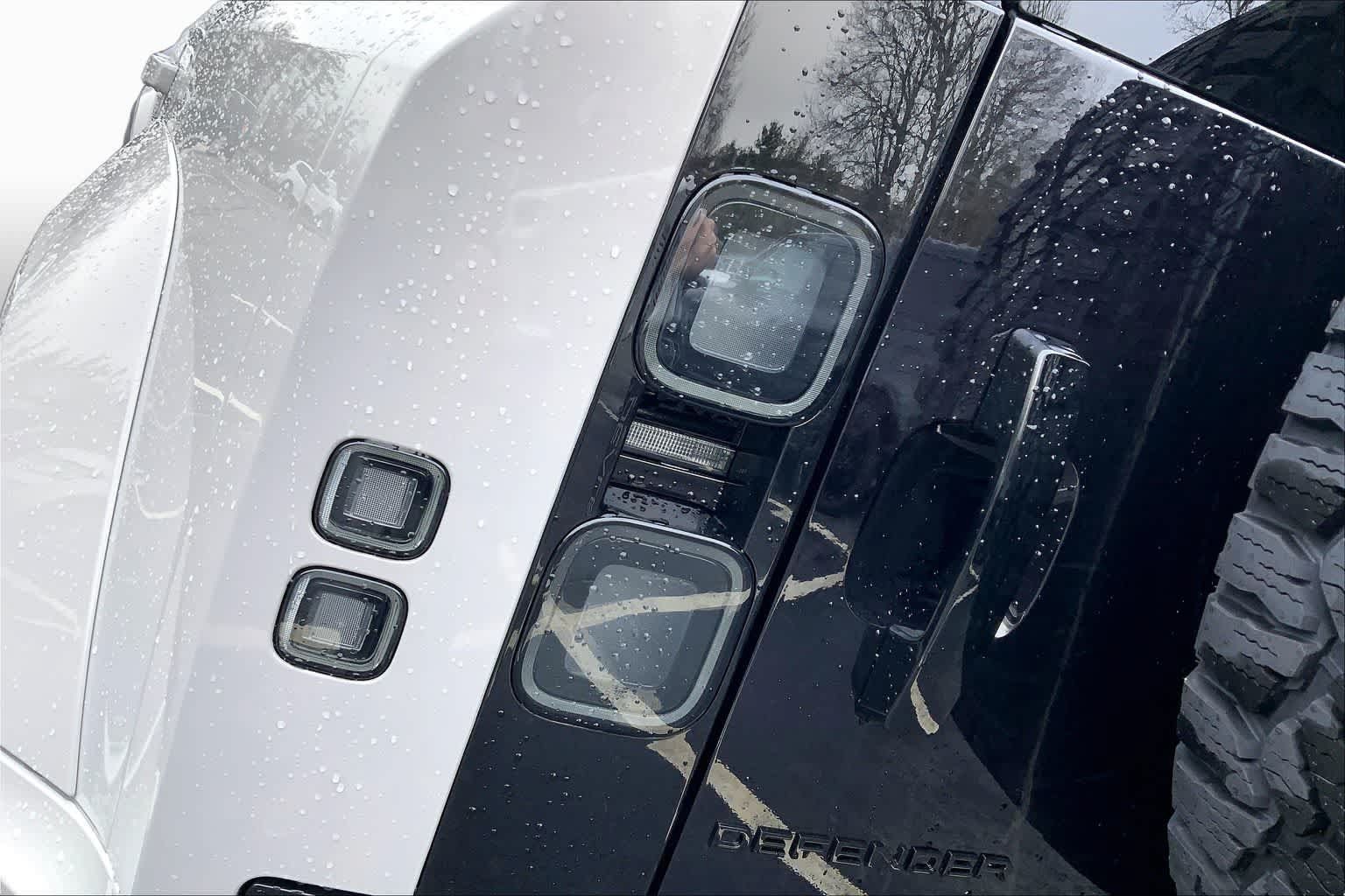 New 2026 Land Rover Defender 110 AWD/4WD image 5
