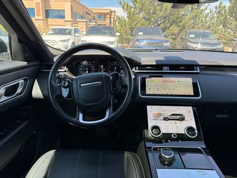 Used 2019 Land Rover Range Rover Velar S image 25