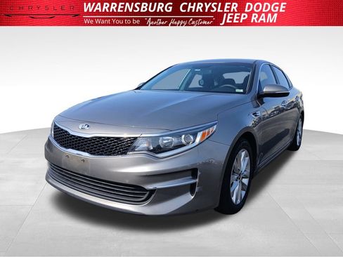Used 2018 Kia Optima LX w/ 17" Alloy Wheels Package FWD image 10