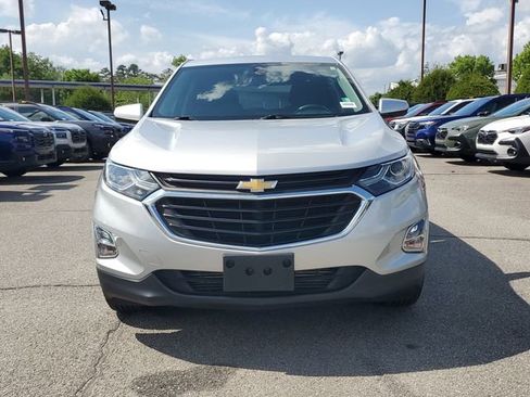 Used 2018 Chevrolet Equinox LT FWD image 2
