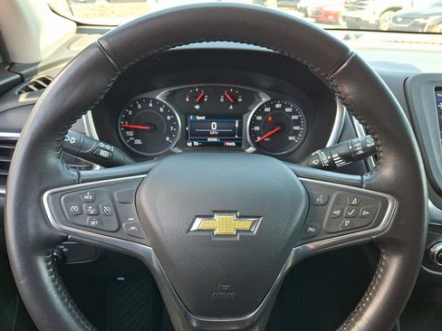 Used 2022 Chevrolet Equinox LT AWD/4WD image 19