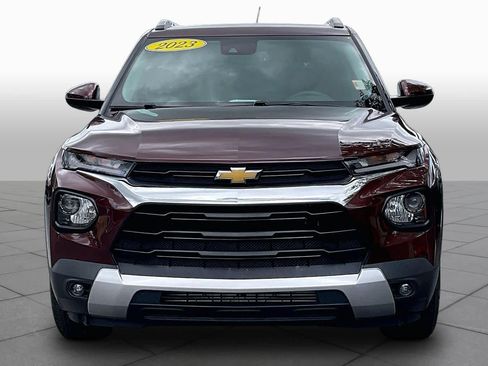 Used 2023 Chevrolet TrailBlazer LT w/ Convenience Package FWD image 4
