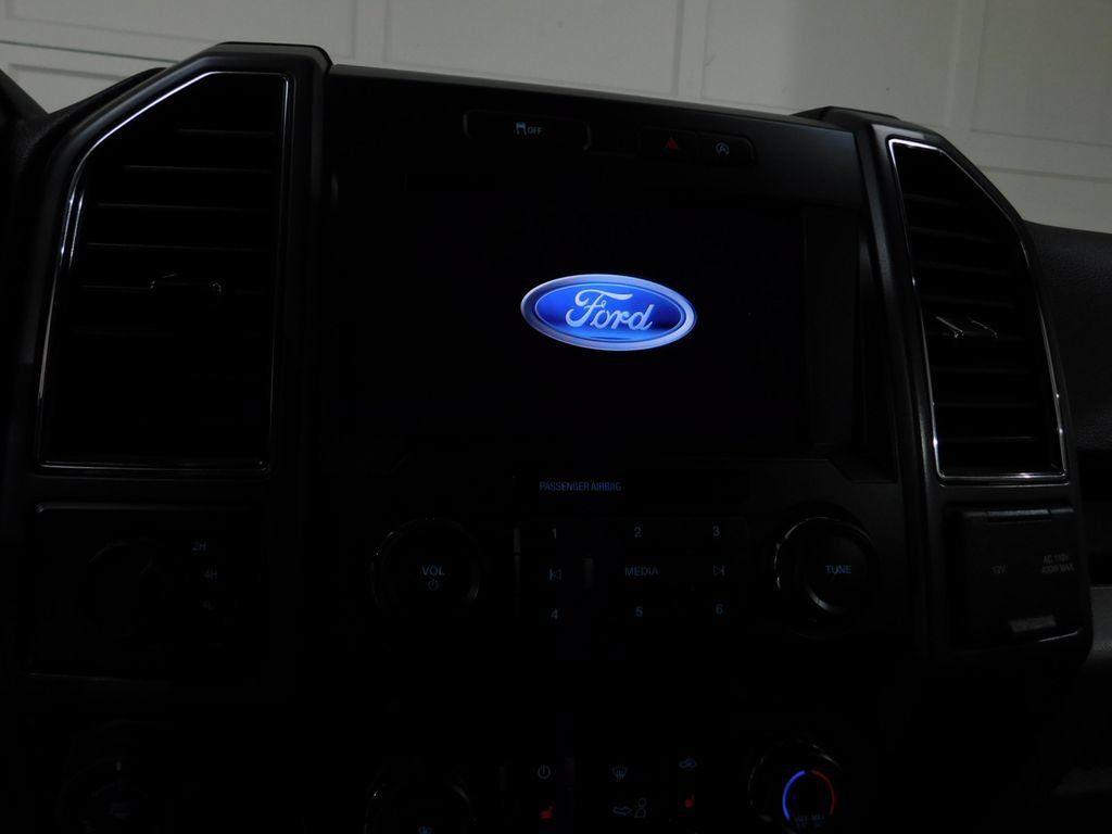 Used 2019 Ford F150 XLT w/ Equipment Group 302A Luxury AWD/4WD image 43